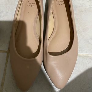 Tan Flats